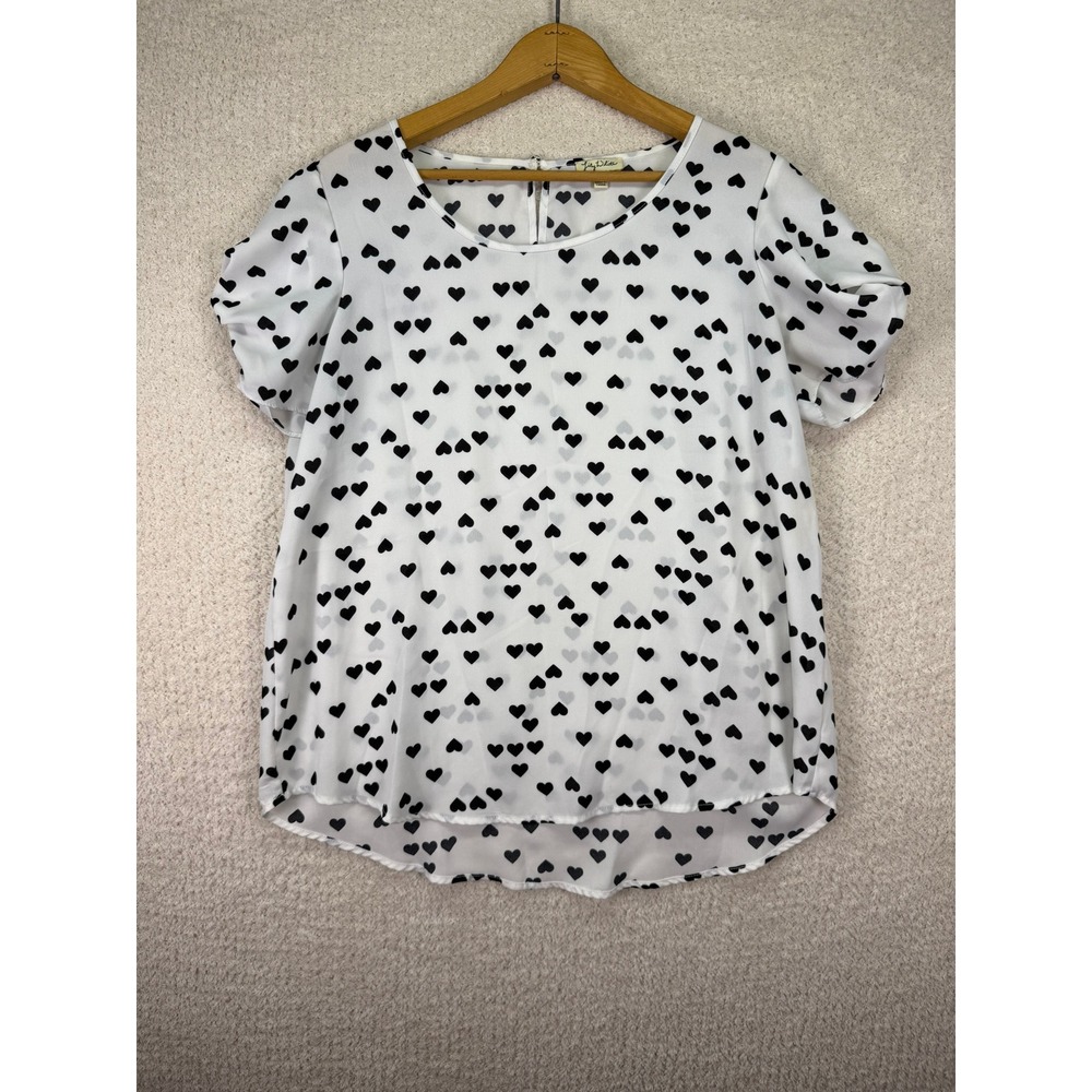 Lily White Heart Print‎ Blouse Casual Top Short Sleeve White Black Size M